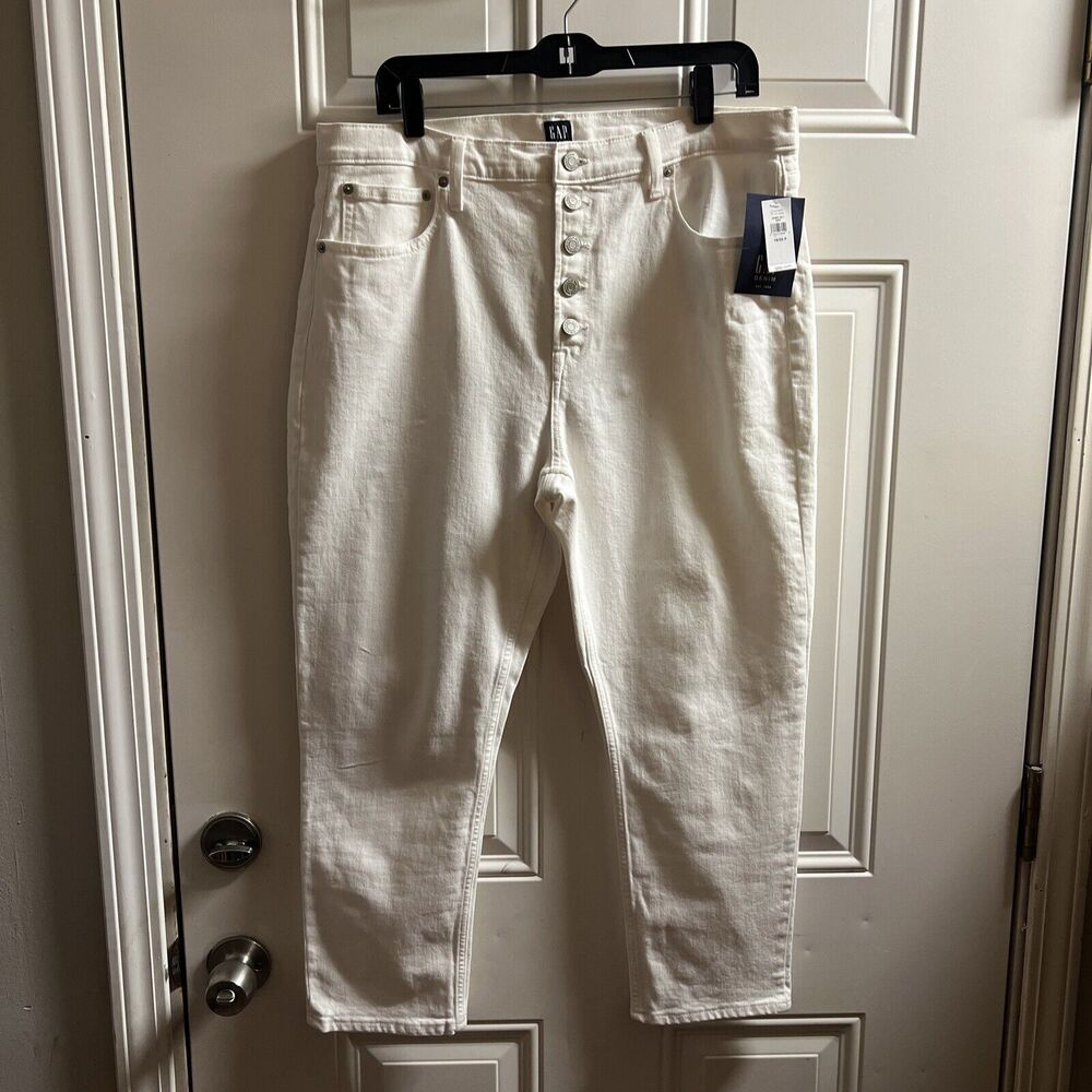Gap Women's Size 16petite button fly white Denim Jeans New NWT